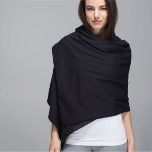 Lululemon Vinyasa scarf